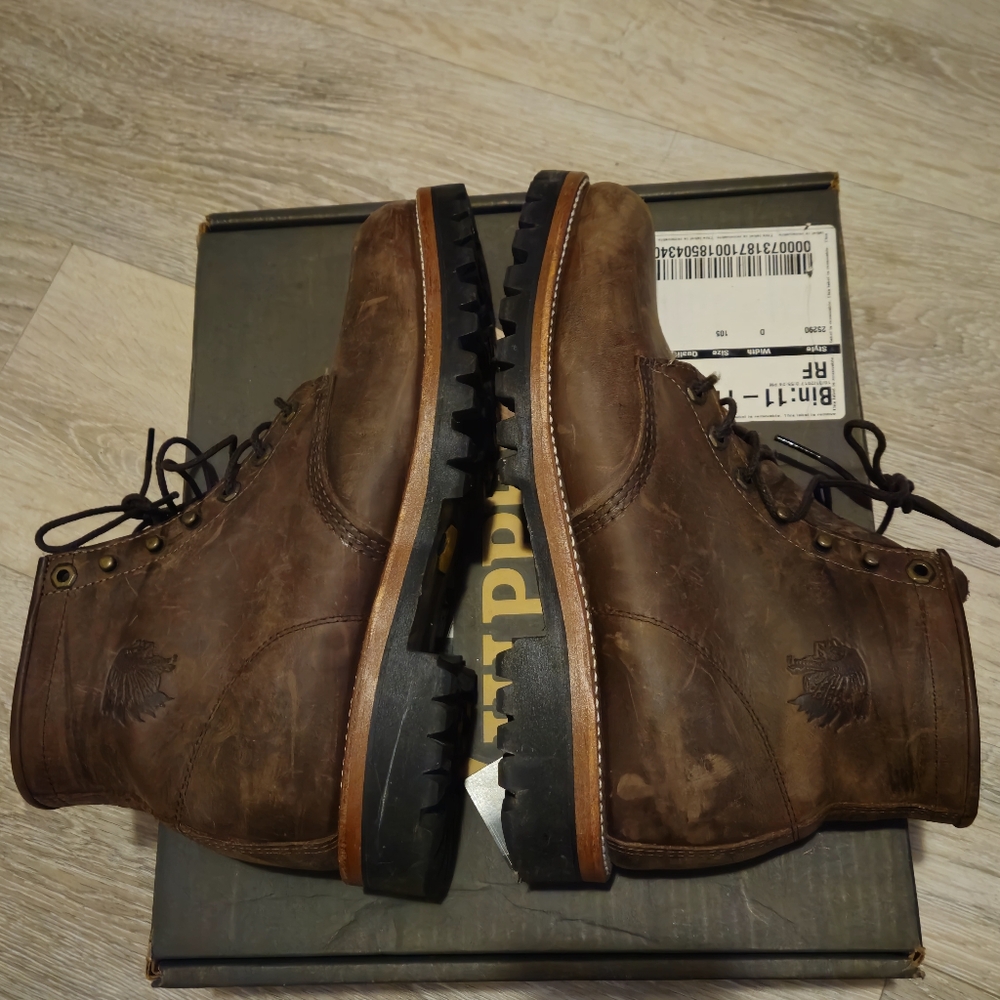 6" Chippewa Boots Classic Brown sz. 10.5